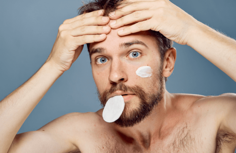 肌の脂っぽさをスッキリさせる8つの方法 オイリー肌 脂性肌 の原因や肌の種類も解説 メンズ美容塾 By Bulk Homme